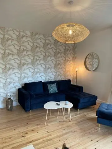 Maison Rouge Μιλό