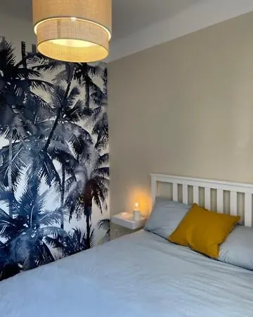 Apartment Maison Rouge