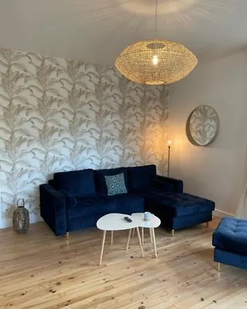 Maison Rouge Μιλό