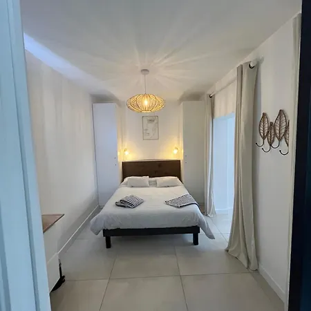 Maison Rouge * Millau