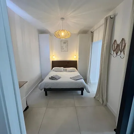 Apartment Maison Rouge