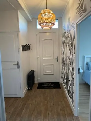 Maison Rouge Appartement *